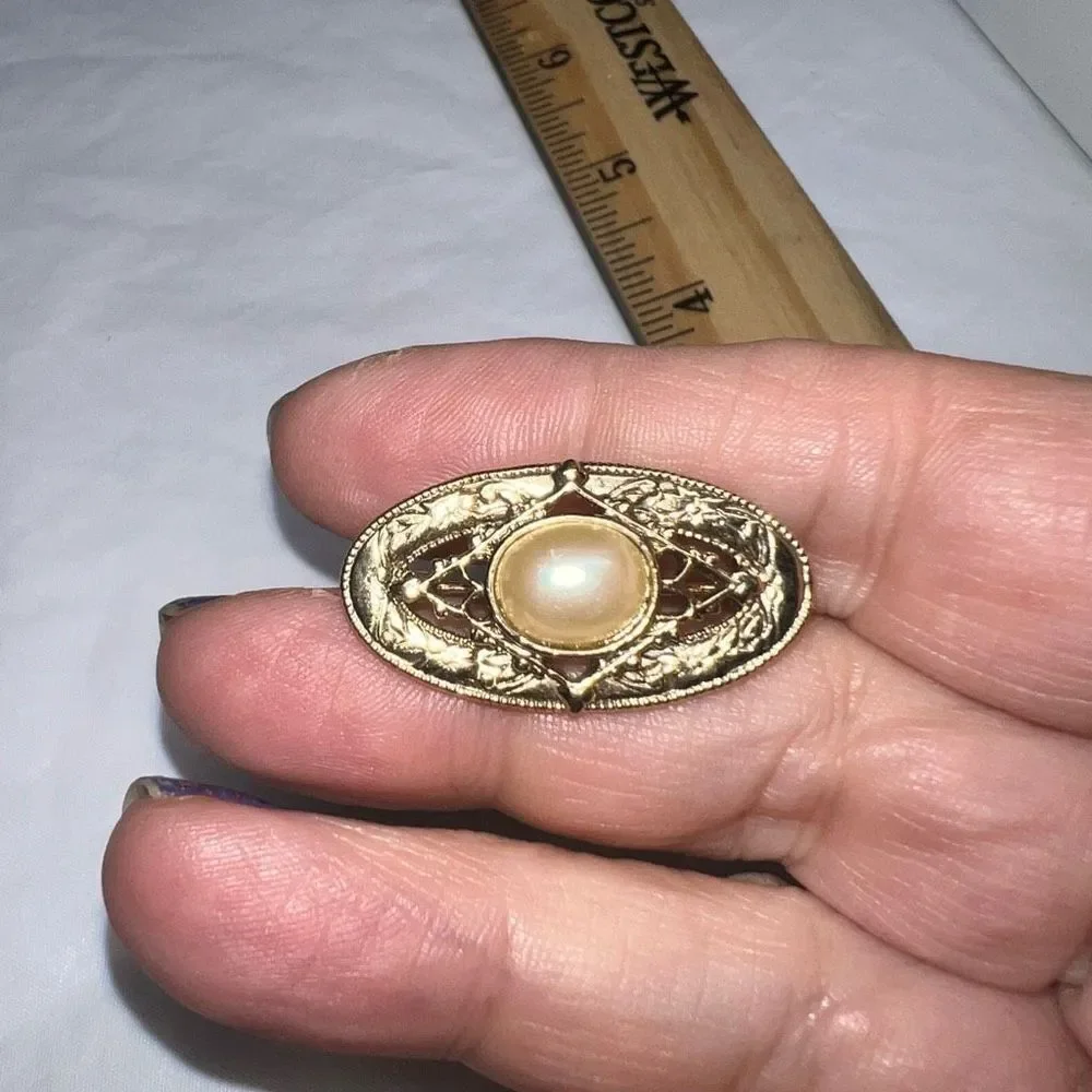 Vintage Gold Tone and Faux Pearl Bar Brooch